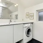8 Person In Fjerritslev-by Traum